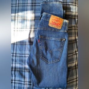 Levi 512 jeans